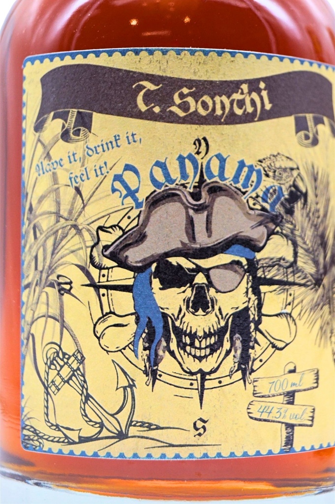 t-sonthi_panama-rum_2.jpg