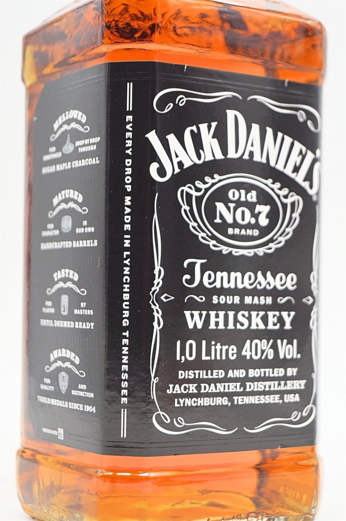 jack-daniels_old-no-7-tennessee-whiskey-1l_2.jpg