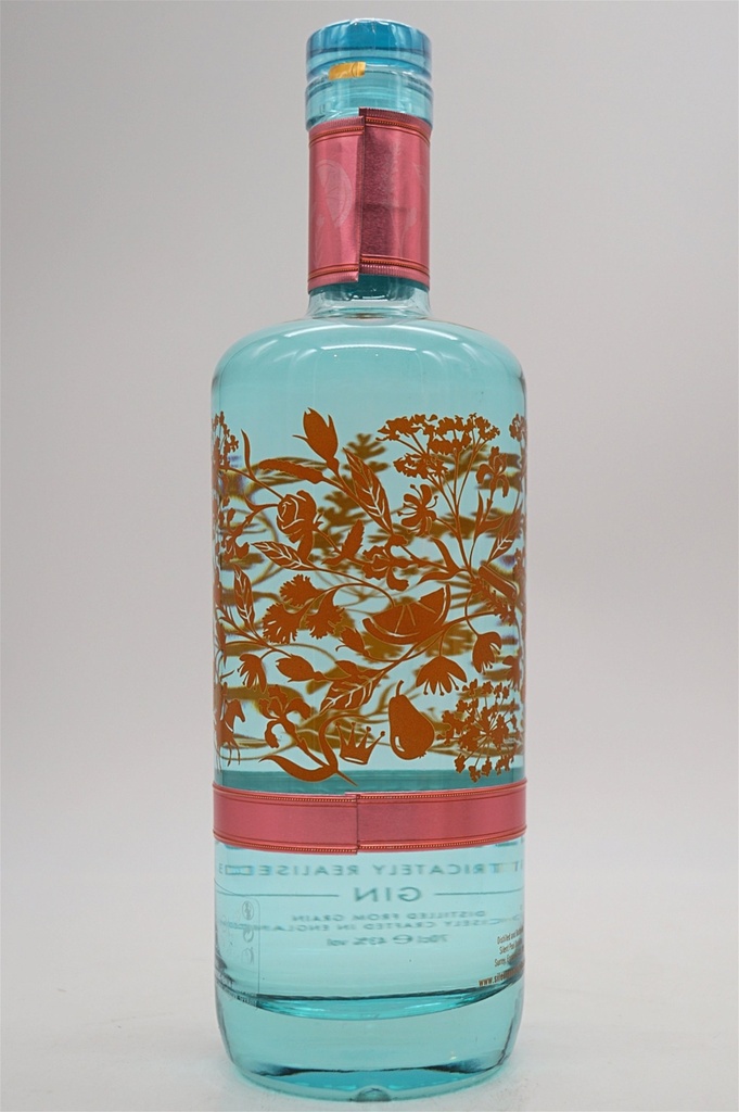 silent-pool_rose-expression-gin_1.jpg