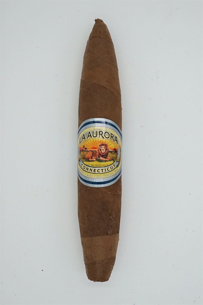 la-aurora_preferidos-1903-edicion-connecticut-sapphire-tube_1.jpg
