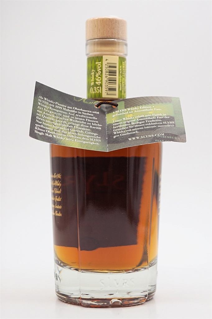 slyrs_amontillado-cask-finish-single-malt-whisky_2.jpg