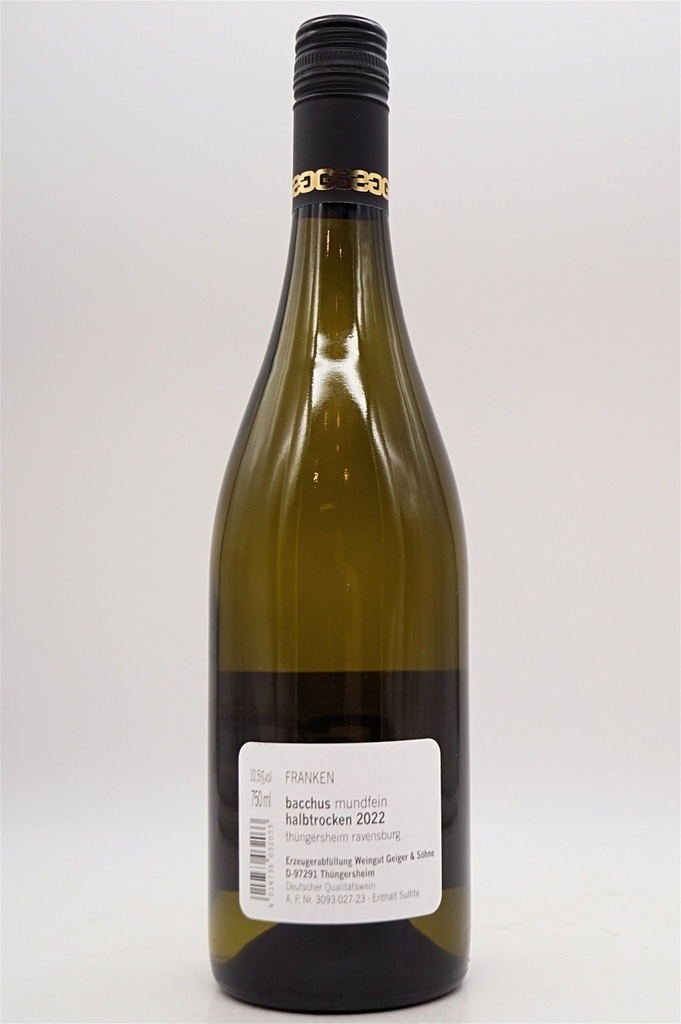 geiger-sohne_bacchus-mundfein-halbtrocken-2022_1.jpg
