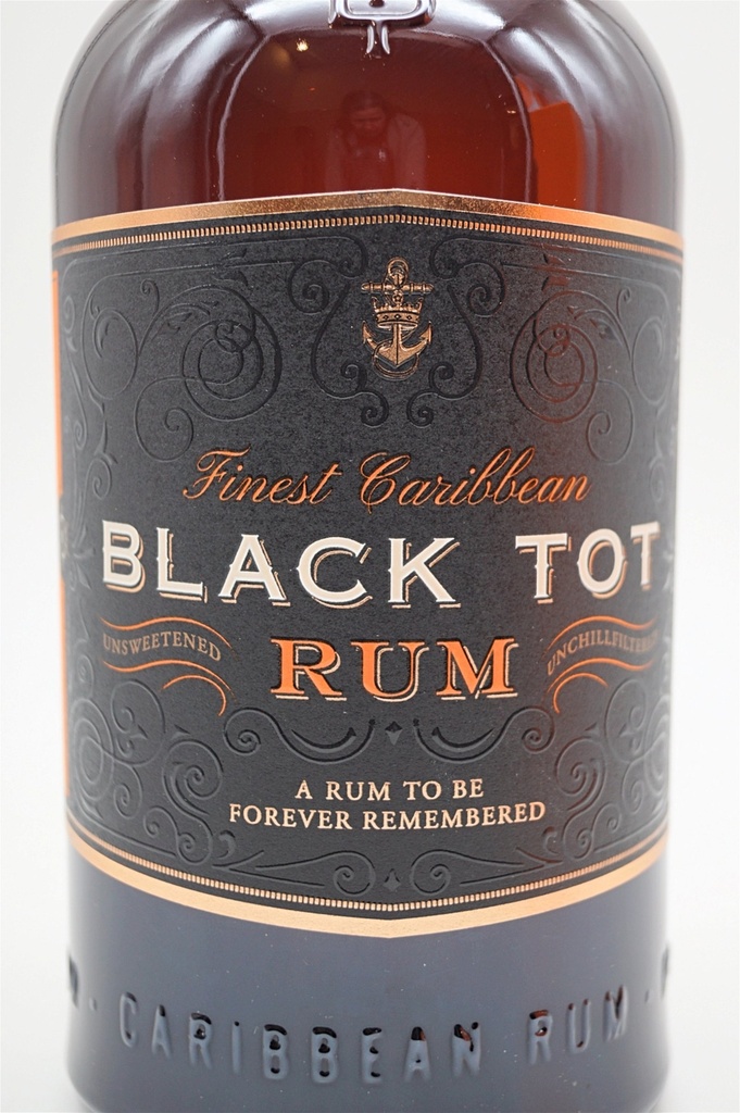 black-tot_finest-caribbean-rum-in-geschenkverpackung_4.jpg
