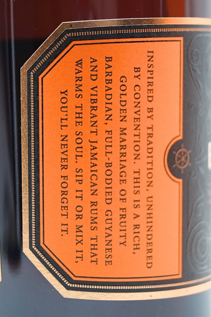 black-tot_finest-caribbean-rum-in-geschenkverpackung_5.jpg