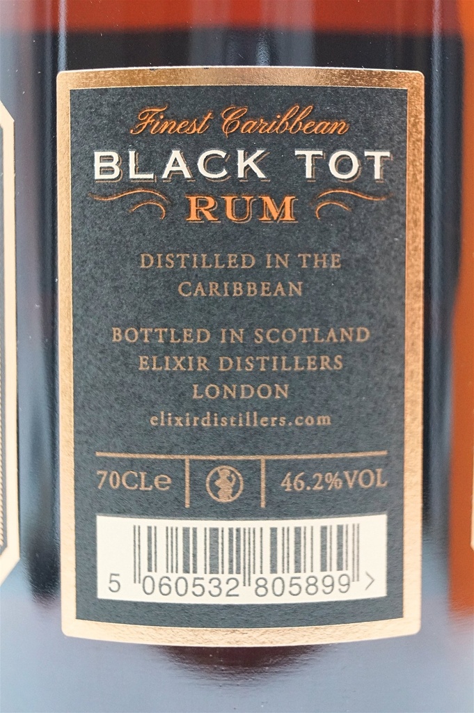 black-tot_finest-caribbean-rum-in-geschenkverpackung_7.jpg