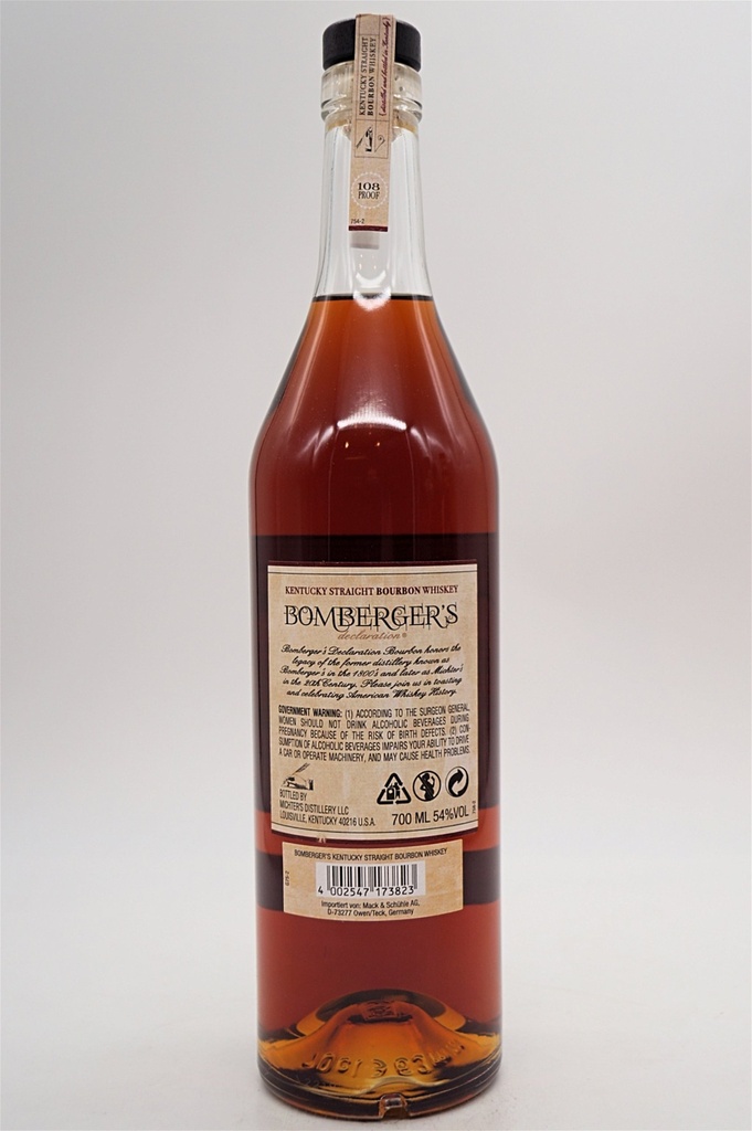 michters_l-r-bombergers-declaration-kentucky-straight-bourbon-whiskey_1.jpg