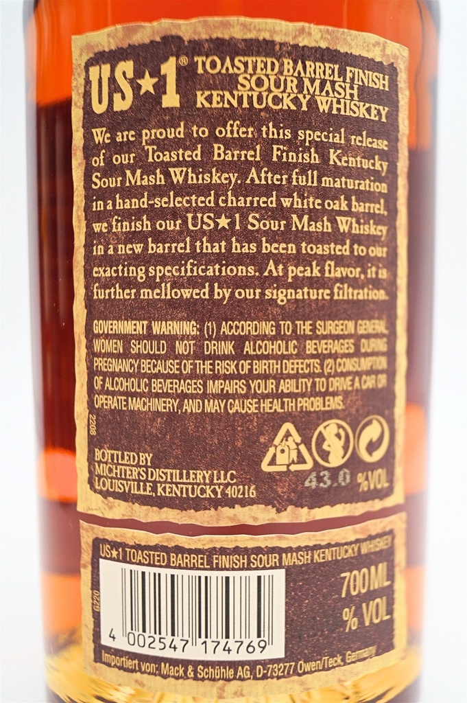 michters_toasted-barrel-finish-sour-mash-whiskey_3.jpg