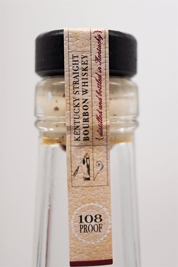 michters_l-r-bombergers-declaration-kentucky-straight-bourbon-whiskey_4.jpg