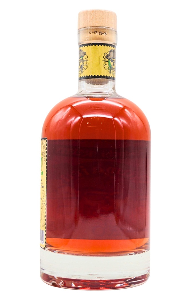 t-sonthi_jamaica-xo-rum_1.jpg