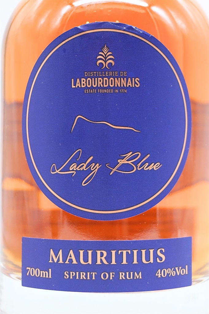 labourdonnais_lady-blue-rum_3.jpg