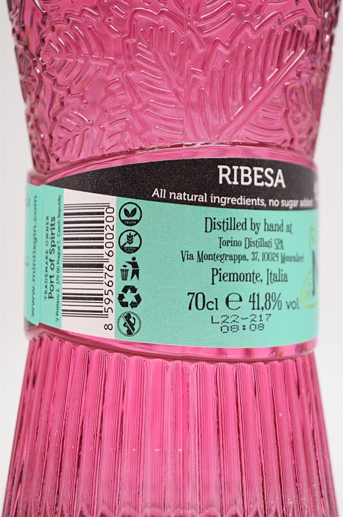 mintis_ribesa-blackcurrant-gin_5.jpg