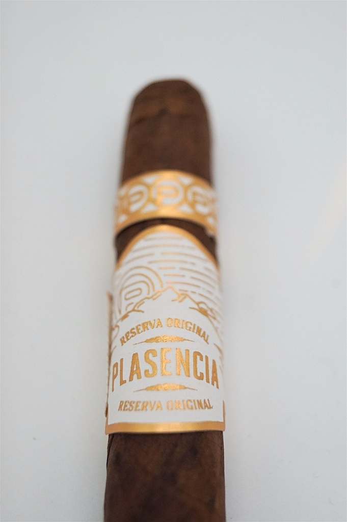 plasencia_reserva-original-nesticos-short-corona_2.jpg
