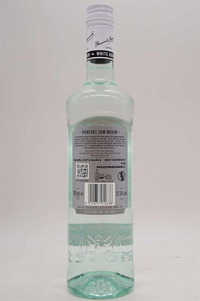 bacardi_carta-blanca-superior-white-rum_2.jpg