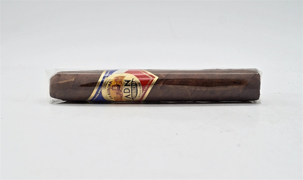 la-aurora_adn-dominicano-gran-toro_3.jpg