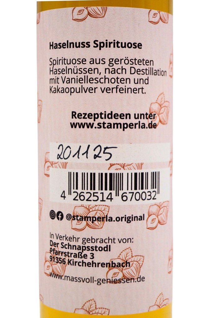 stamperla_haselnuss-spirituose_3.jpg