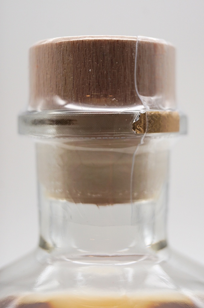 raetiae_aurum-spiced-rum_4.jpg