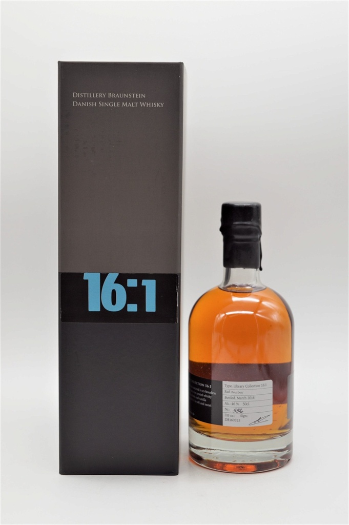 braunstein_library-collection-16-1-dansk-single-malt-whisky_2.jpg