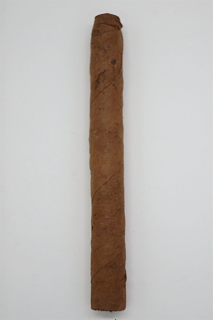 carlos-andre_black-5-club-cigarillos_2.jpg