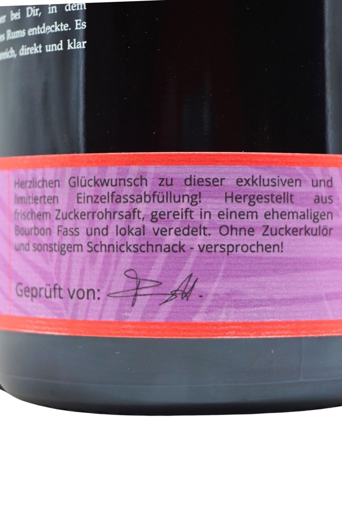 louis-santo_10-jahre-single-cask-rum-orange-brandy-fass-finish_7.jpg