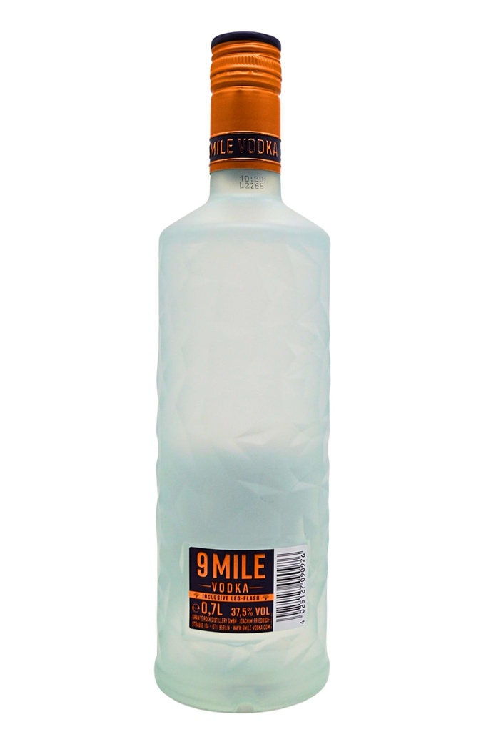 9-mile_vodka-3xfl-sparset_2.jpg