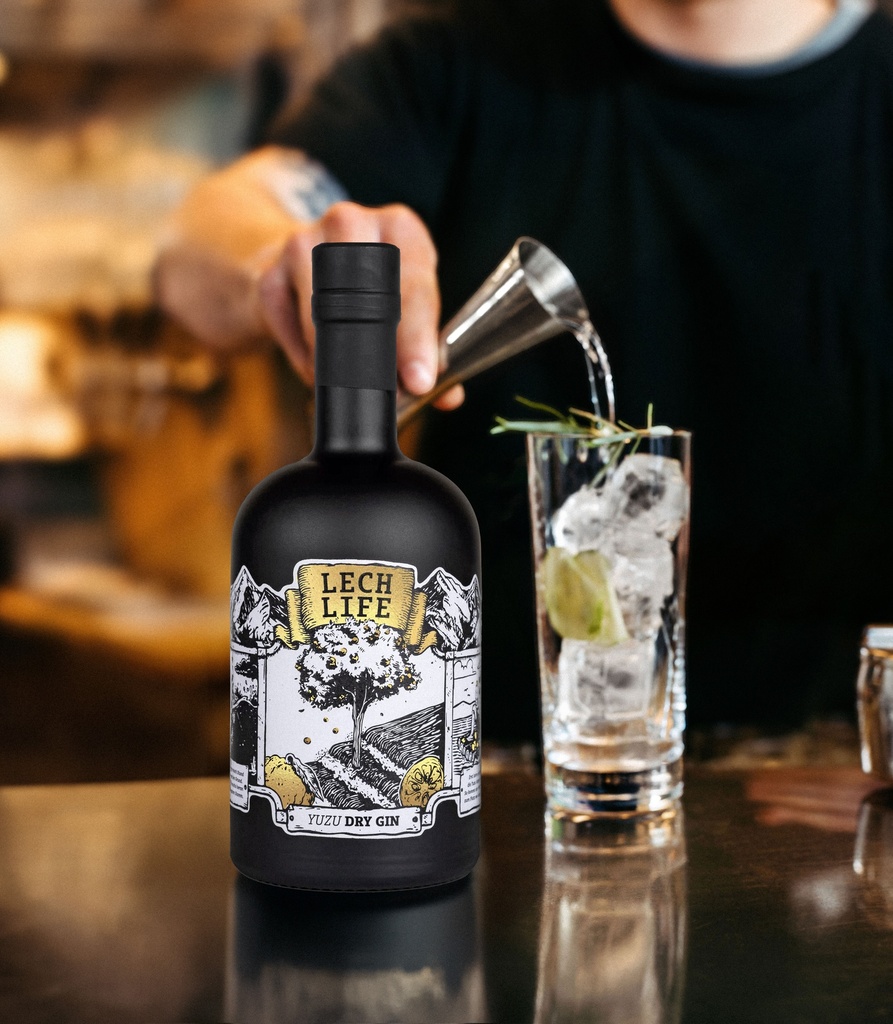 ltw-hoch-zwei_lech-life-gin-mit-6-goldberg-japanese-yuzu-tonic-water-bundle_8.jpg
