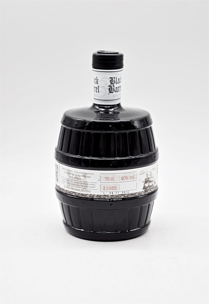 a-h-riise_black-barrel-navy-spiced-rum_1.jpg