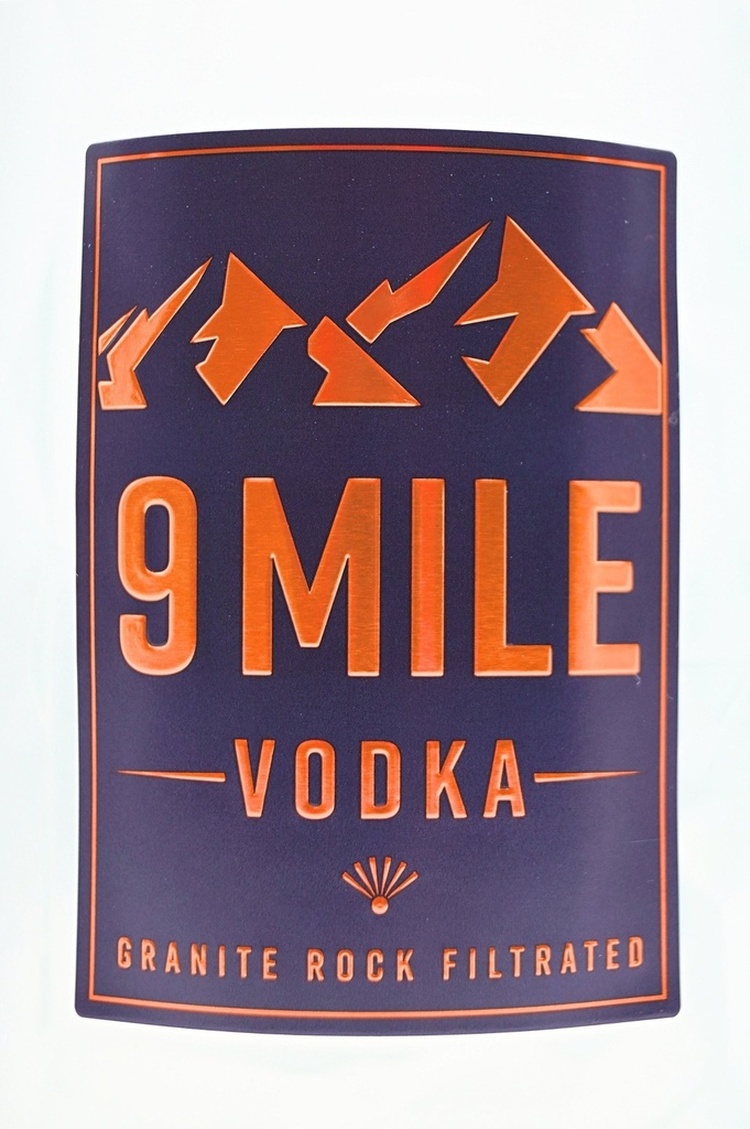 9-mile_vodka_2.jpg