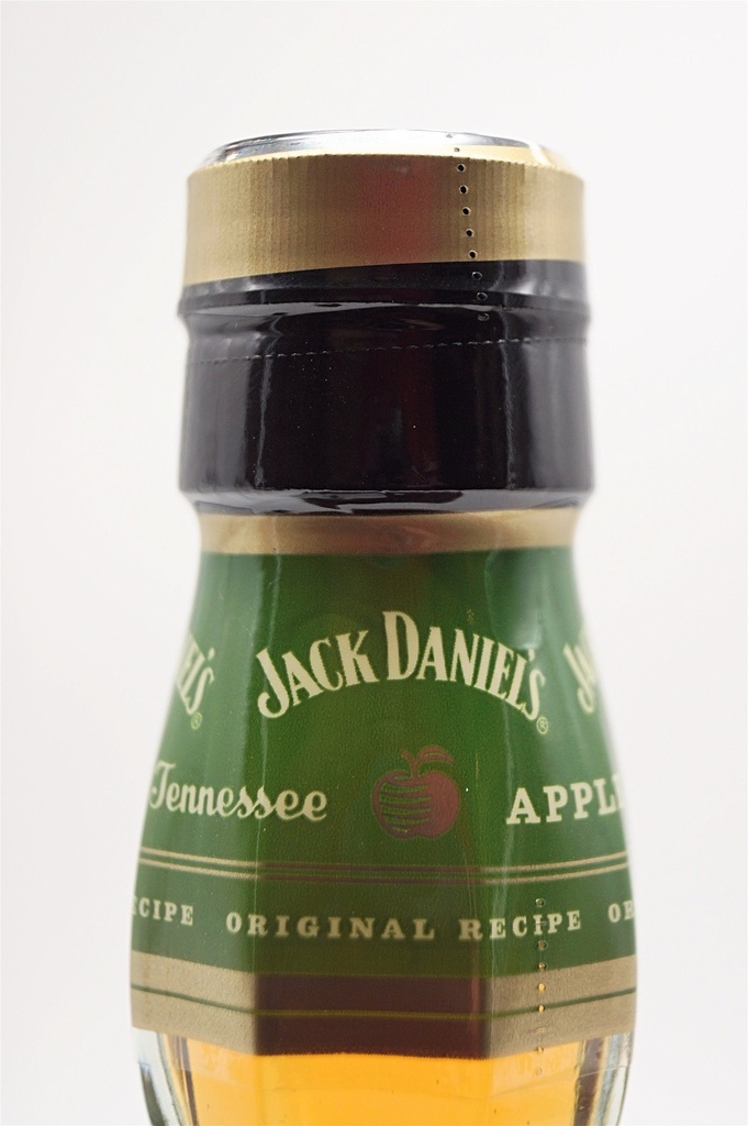 jack-daniels_apple-tennessee-whiskey_6.jpg