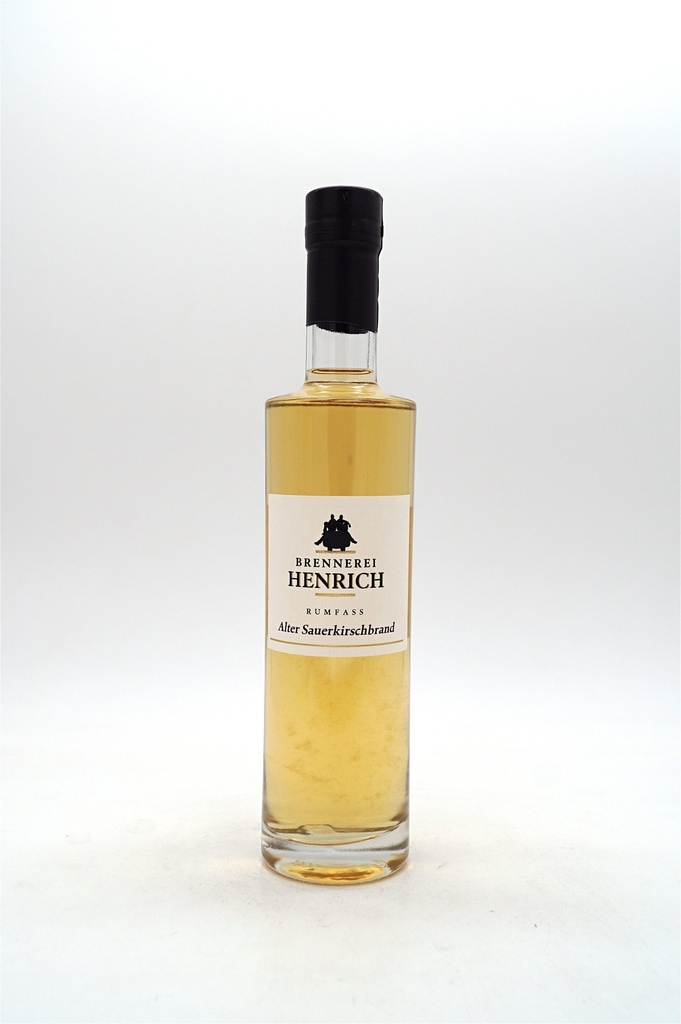 brennerei-henrich_alter-sauerkirschbrand-rumfass_2.jpg
