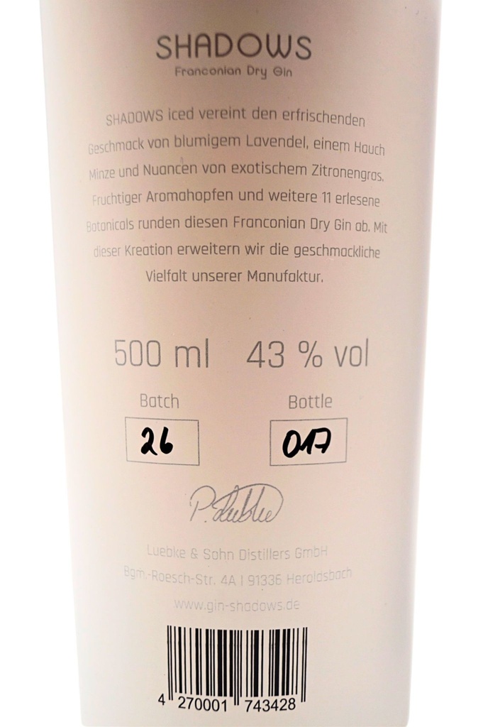 shadows_franconian-dry-gin-iced_3.jpg