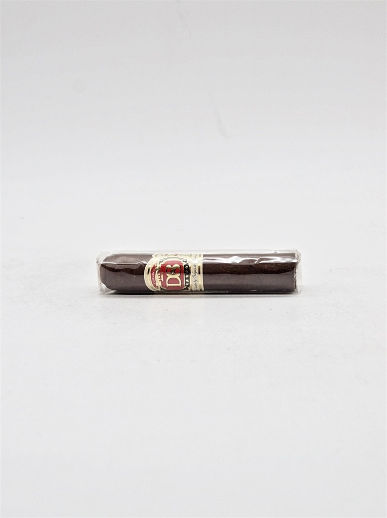 D8 Petit Robusto